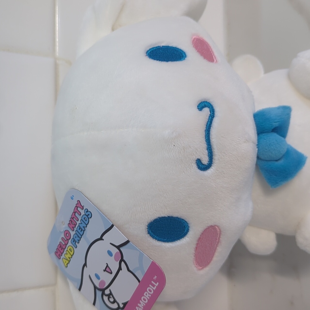 CINNAMOROLL PLUSH - Picture 2 of 3